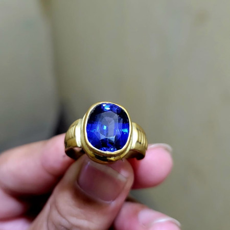 প্রাকৃতিক রত্ন পাথরের আংটি: ইন্দ্র নীলা