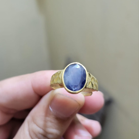 প্রাকৃতিক রত্ন পাথরের আংটি: শিলন ইন্দ্র নীলা